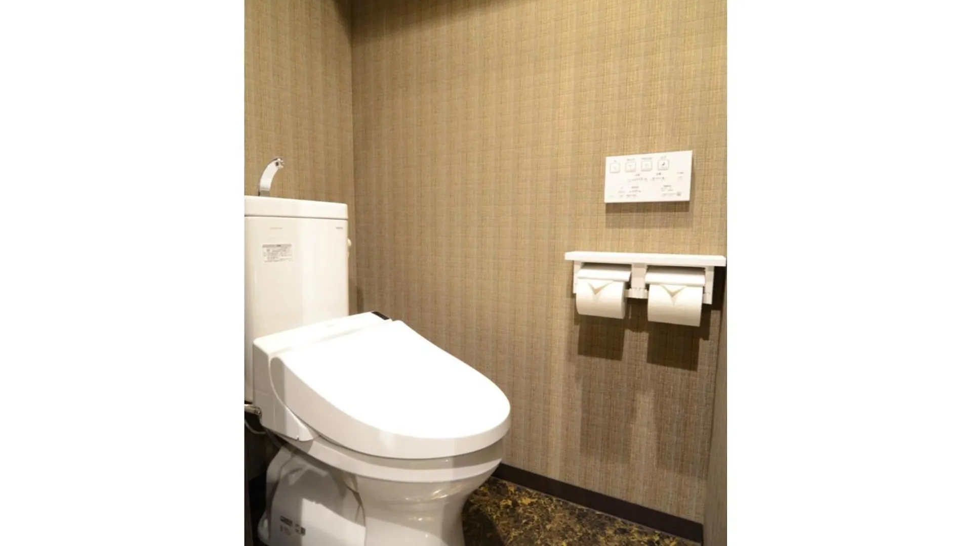 Nihonbashi Luxe Hotel - Vacation Stay 79766V Osaka