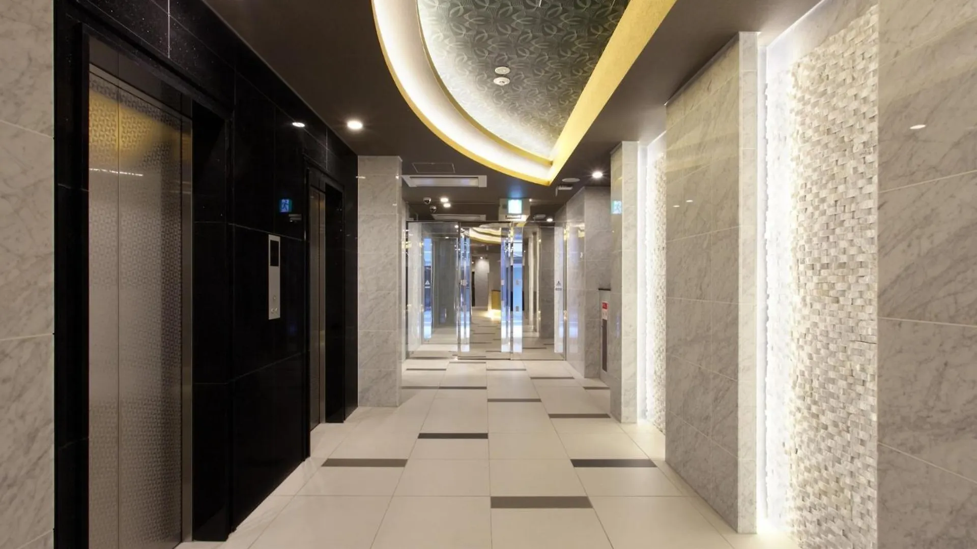 Nihonbashi Luxe Hotel - Vacation Stay 79766V Osaka
