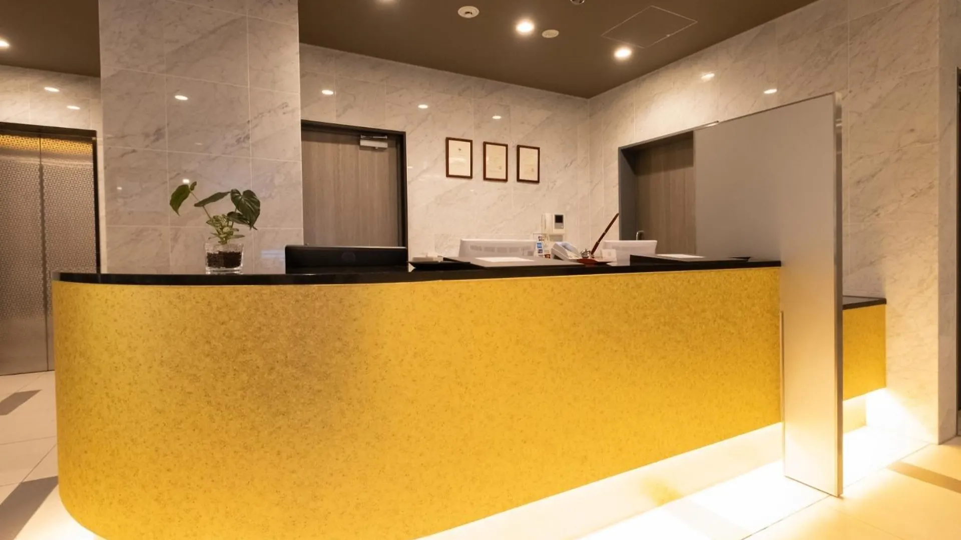 Nihonbashi Luxe Hotel - Vacation Stay 79766V Osaka 0*,